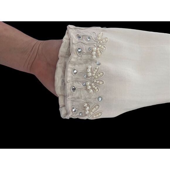 Anne Carson - Picture 10 of 16